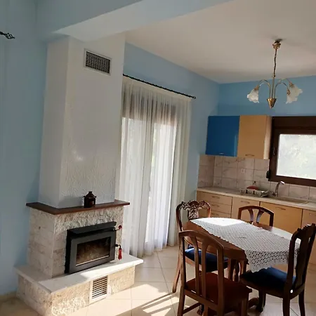 Giannis Comfort House