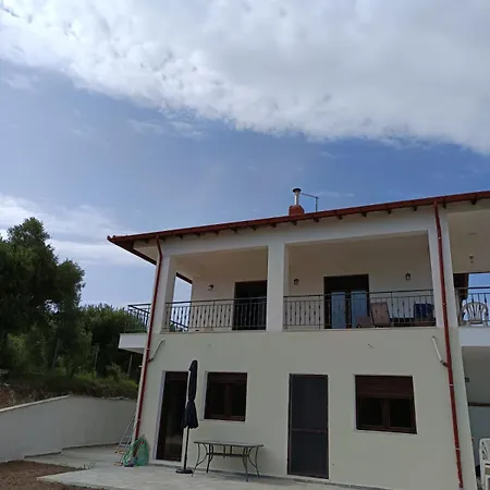 Giannis Comfort House Holiday home *